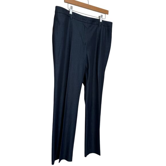 Chicos Size 2.5 Women's Plus Size 14 Gray Straight Leg Dress Pant Career - Picture 2 of 7